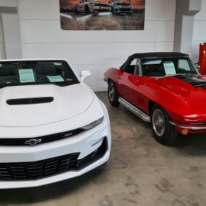2020 Camaro & C2 Corvette