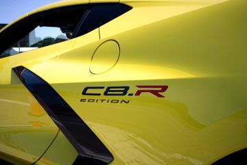 2022-Chevrolet-Corvette-Stingray-IMSA-GTLM-Championship-Edition-009