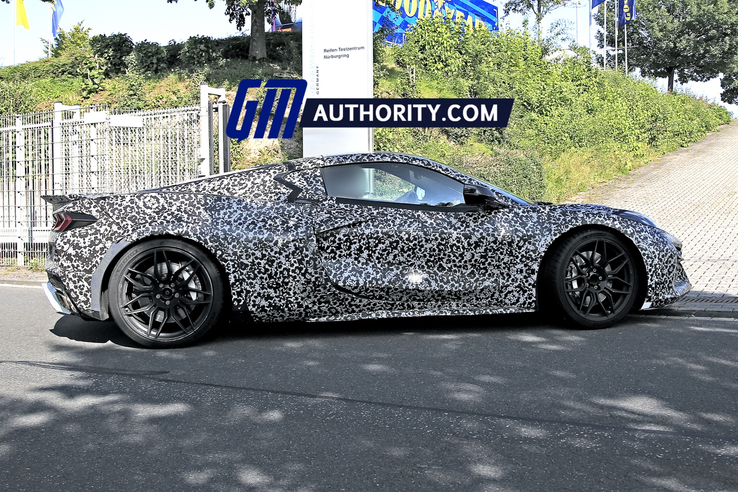 Chevrolet Corvette E Ray Prototype Spy Shots Germany October 2021 005